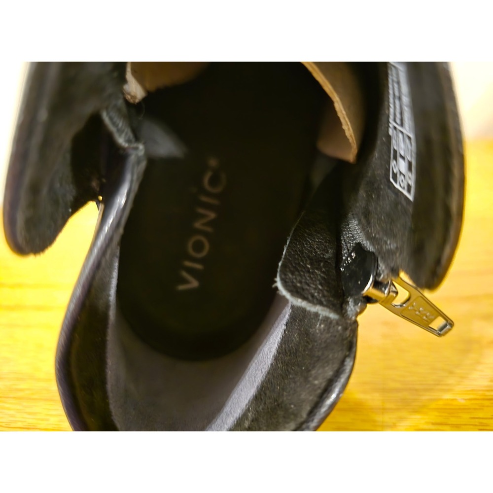 Vionic Lyssa Black Leather Pointed Toe Block Heel Ankle Booties Mens 8 AQ06-2022 - Picture 8 of 9
